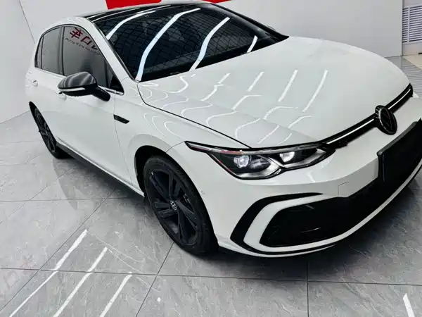 Volkswagen Golf 2022