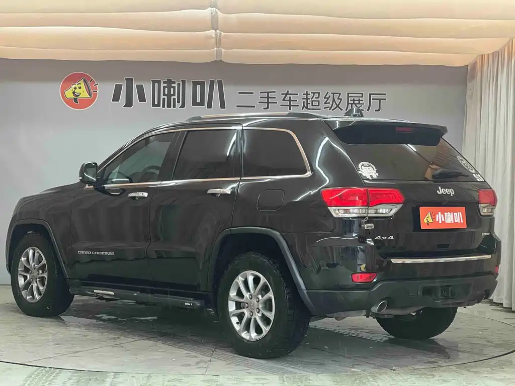 Jeep Grand Cherokee 2015 — фото 6