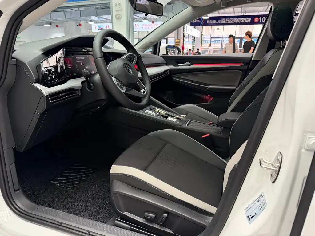 Volkswagen Golf 2022