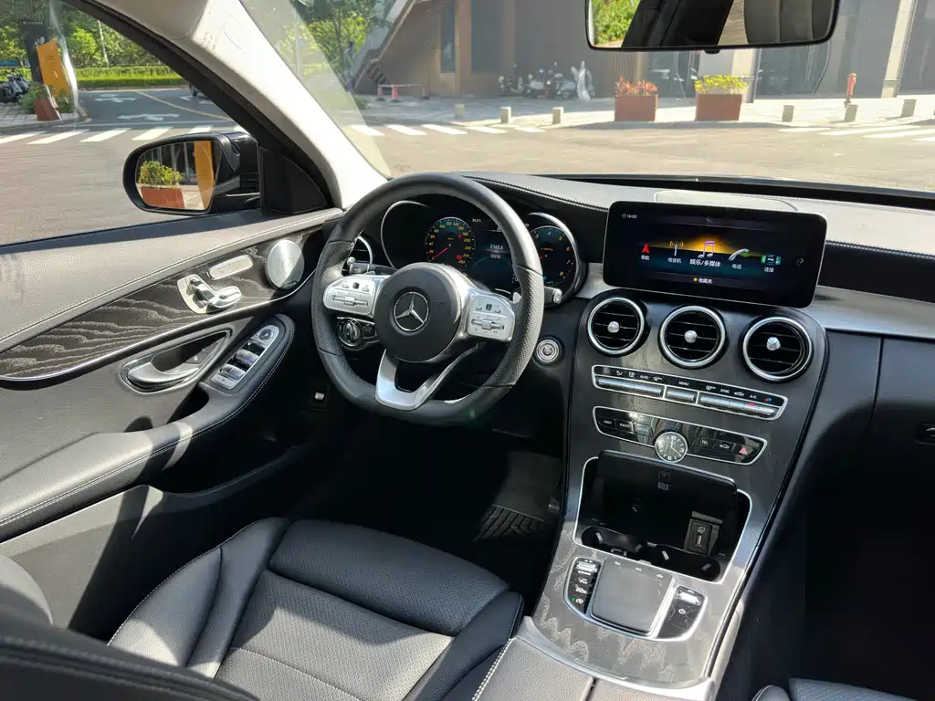Mercedes-Benz C-Class 2021 — фото 15