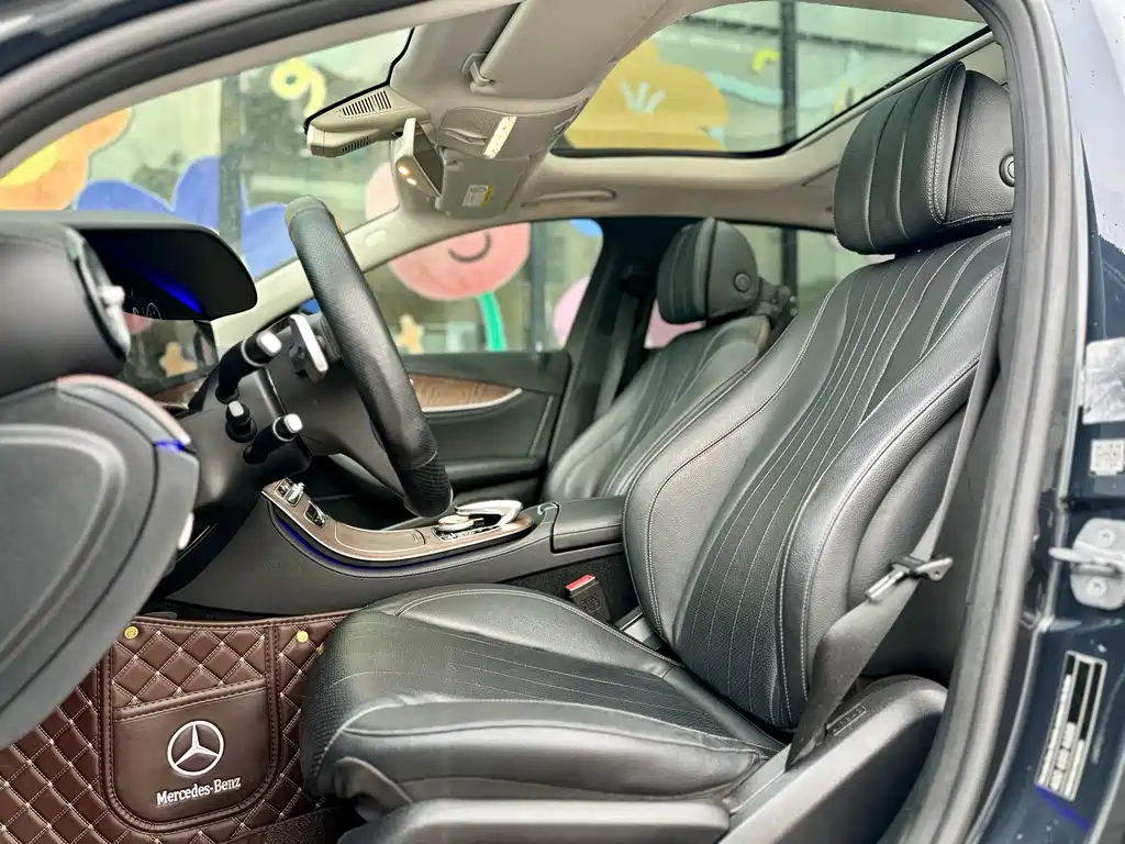Mercedes-Benz E-Class 2019 — фото 9