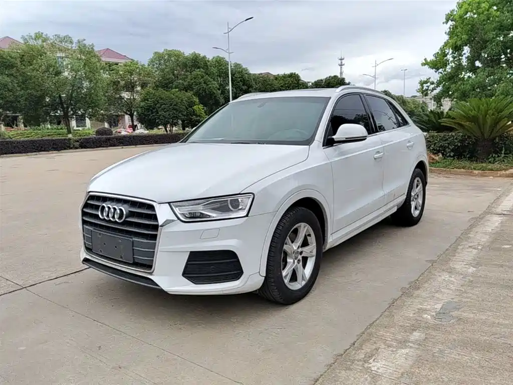 Audi Q3 2017 — фото 1