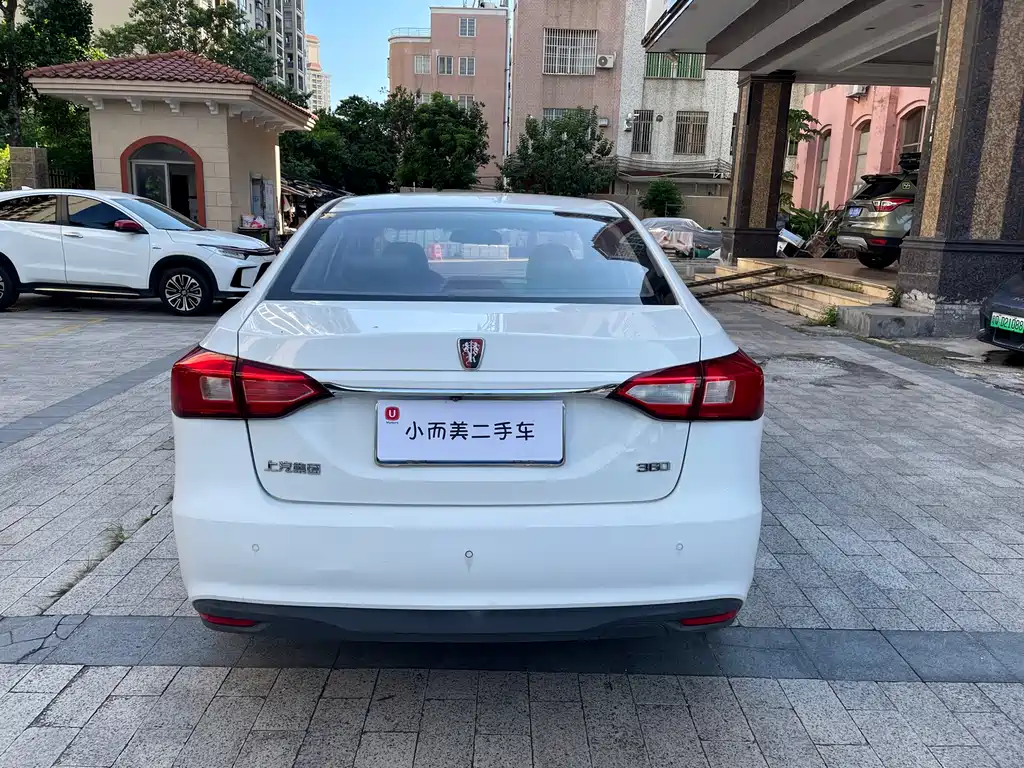 Roewe 360 2015