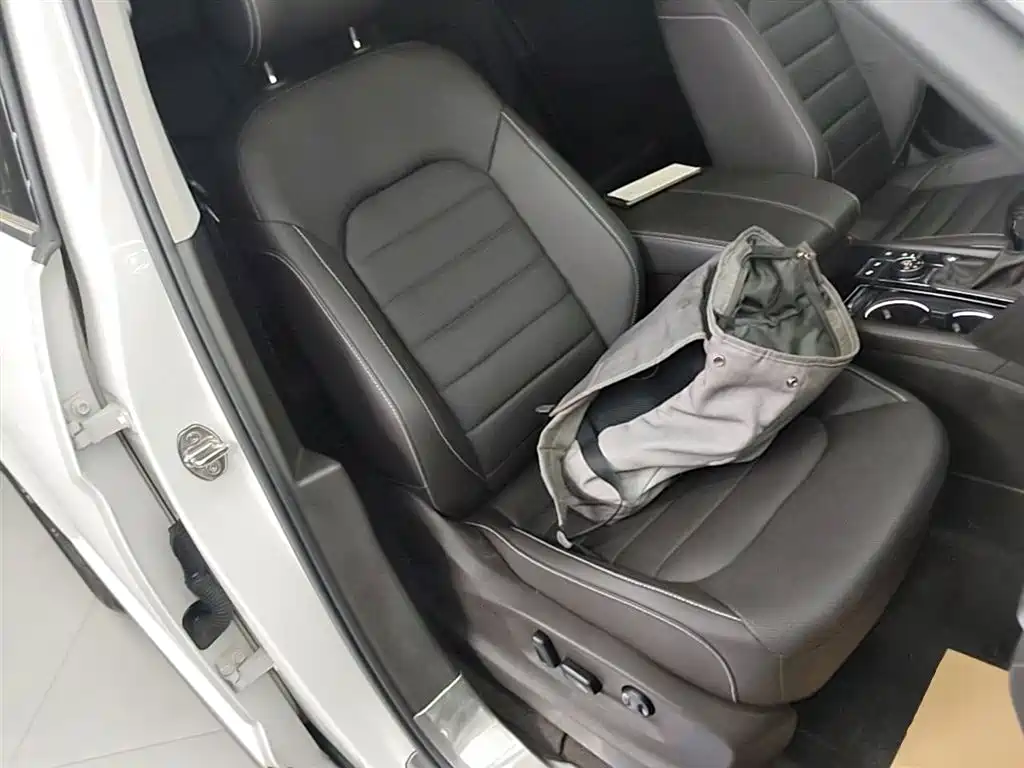 Volkswagen Teramont 2018 — фото 25