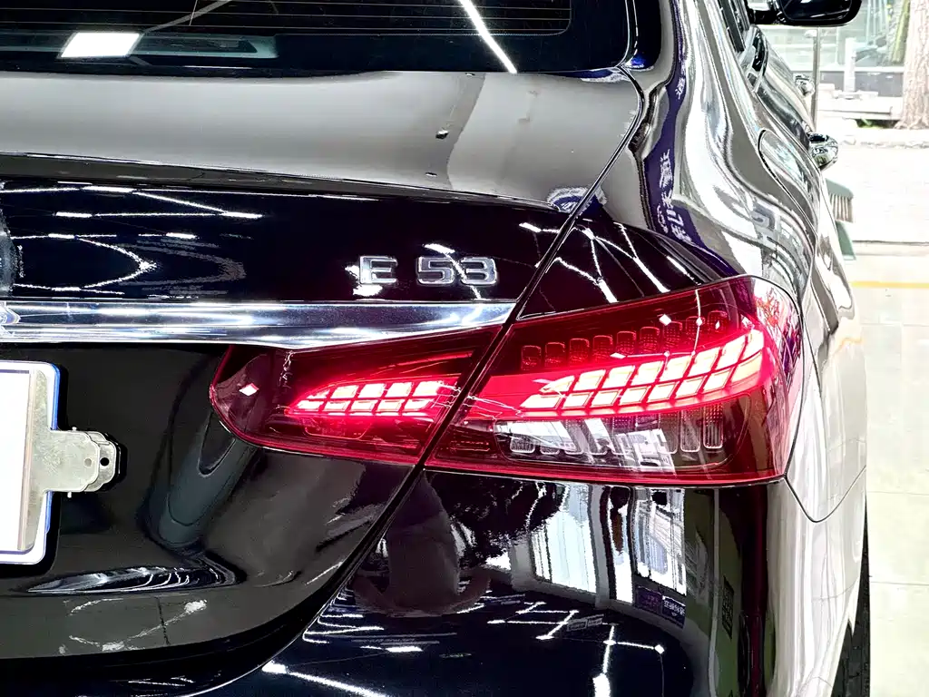Mercedes-Benz E-Class AMG 2023 — фото 11