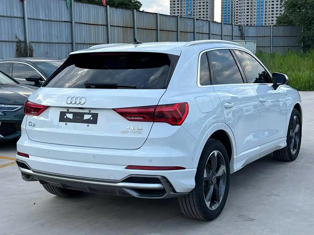 Audi Q3 2022