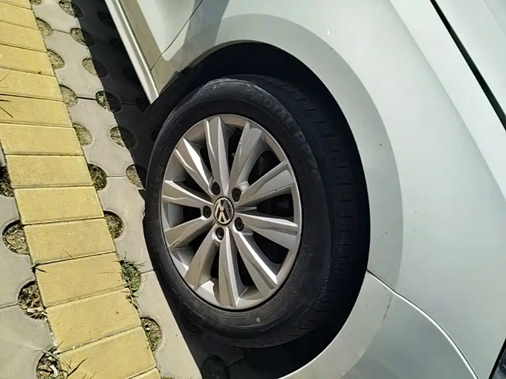 Volkswagen Sagitar 2015 — фото 14