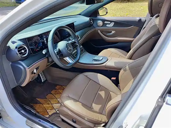 Mercedes-Benz E-Class 2021