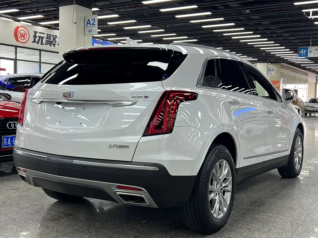 Cadillac XT5 2022 — фото 38