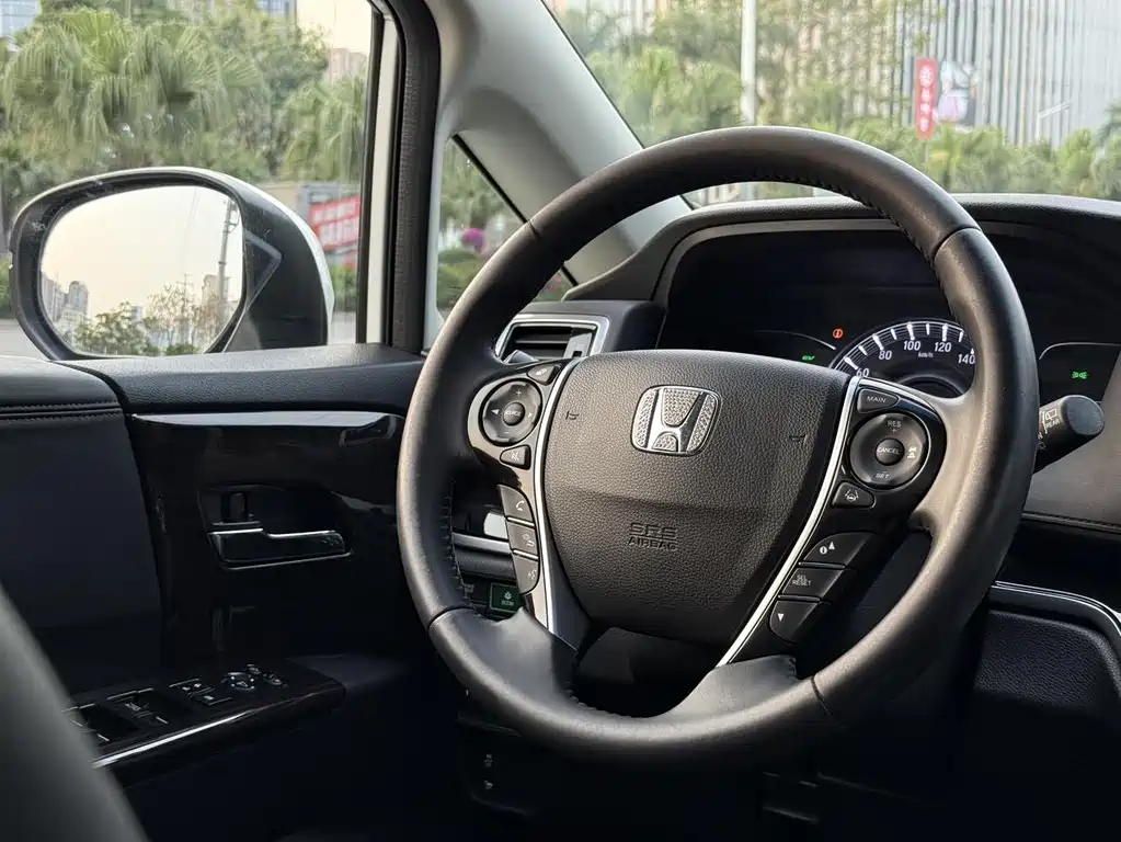 Honda Odyssey 2019 — фото 10