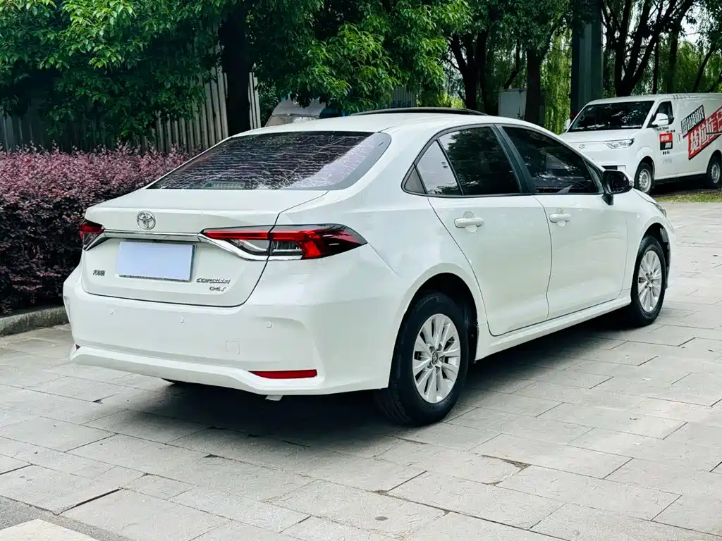 Toyota Corolla 2019 — фото 9