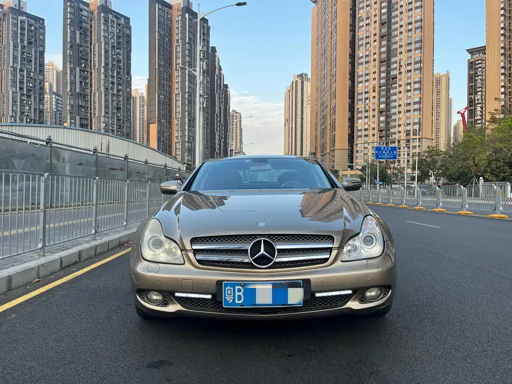 Mercedes-Benz CLS 2011 — фото 2