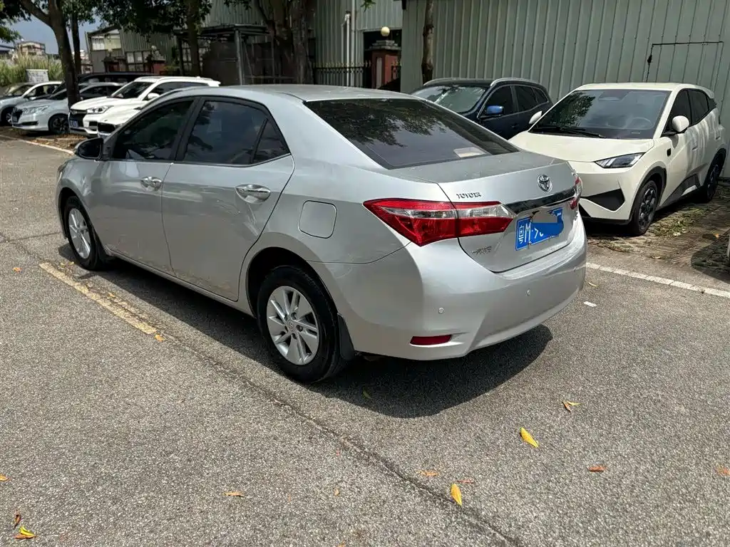 Toyota Corolla 2017 — фото 10