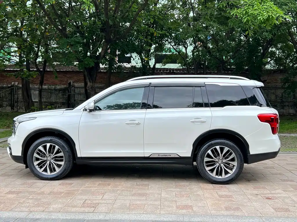 GAC Motor Trumpchi GS8 2018 — фото 8