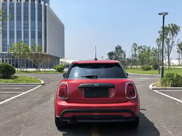 MINI 2022