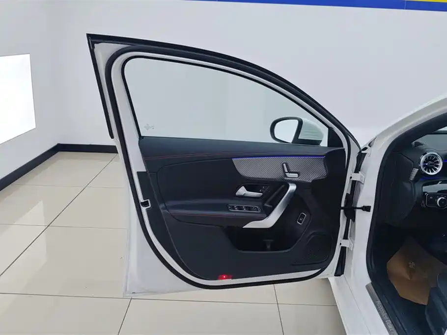 Mercedes-Benz A-Class 2023