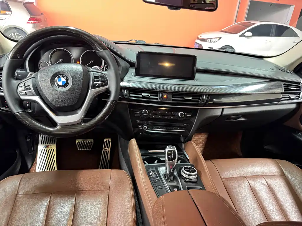 BMW X6 2019 — фото 12