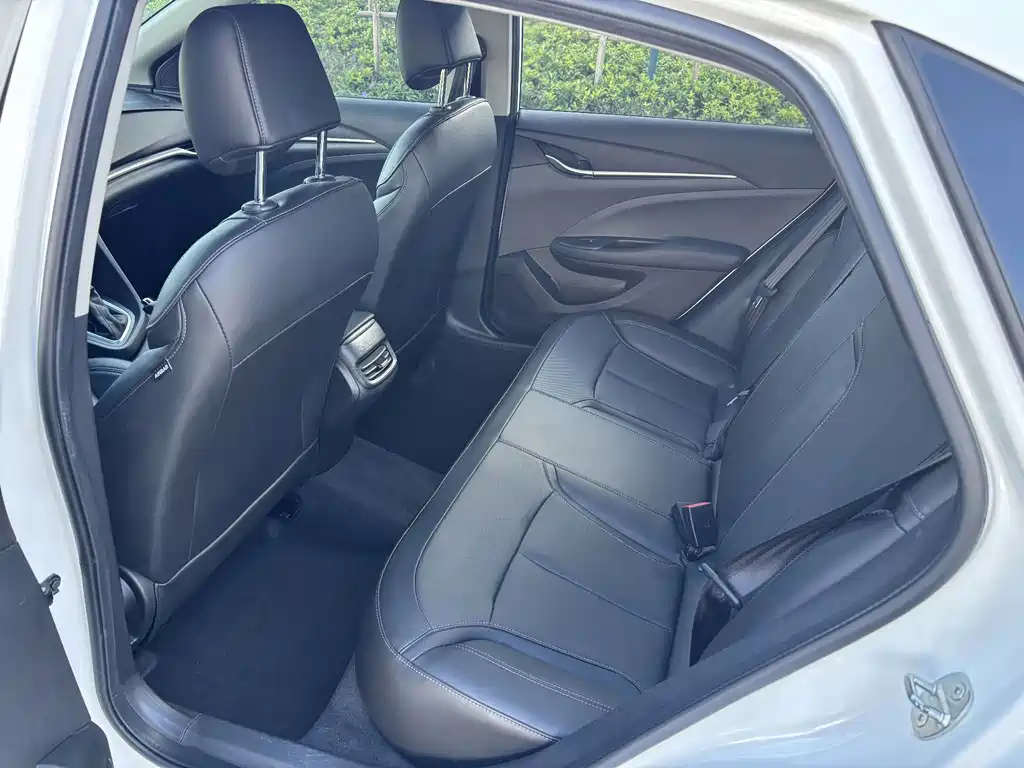 Buick Excelle 2021 — фото 10