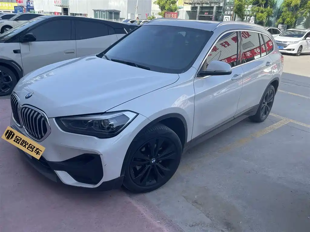 BMW X1 2021 — фото 1