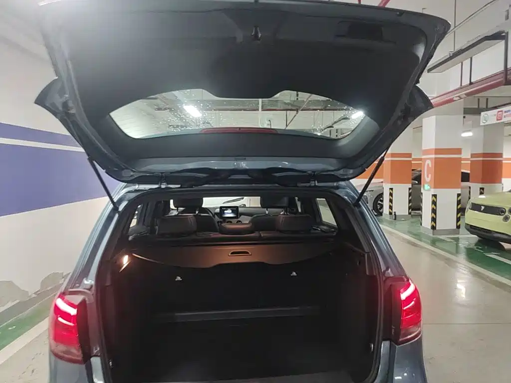 Mercedes-Benz B-Class 2015 — фото 19