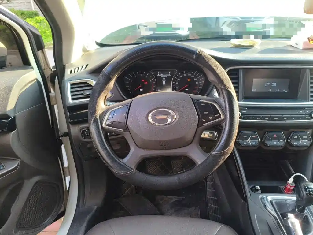 GAC Motor Trumpchi GS4 2015 — фото 3