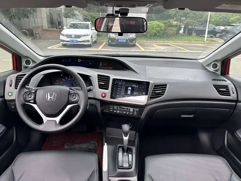 Honda Civic 2014 — фото 13