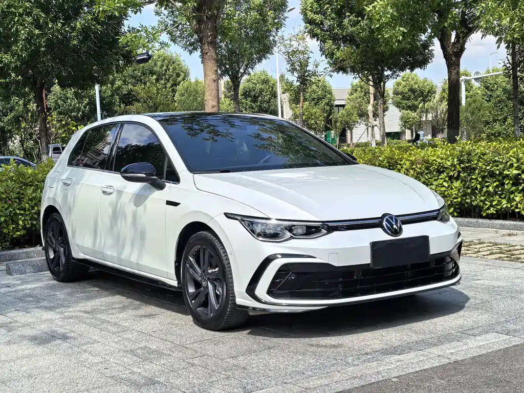 Volkswagen Golf 2022
