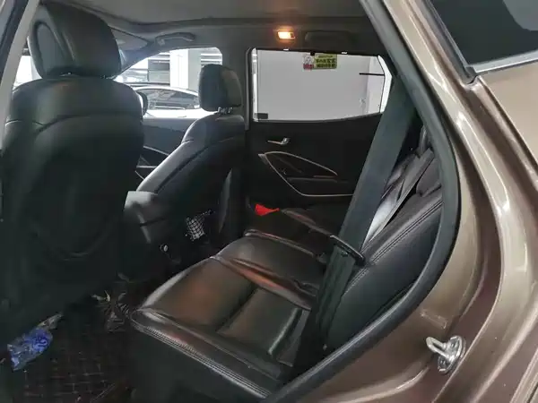 Hyundai Santa Fe 2013