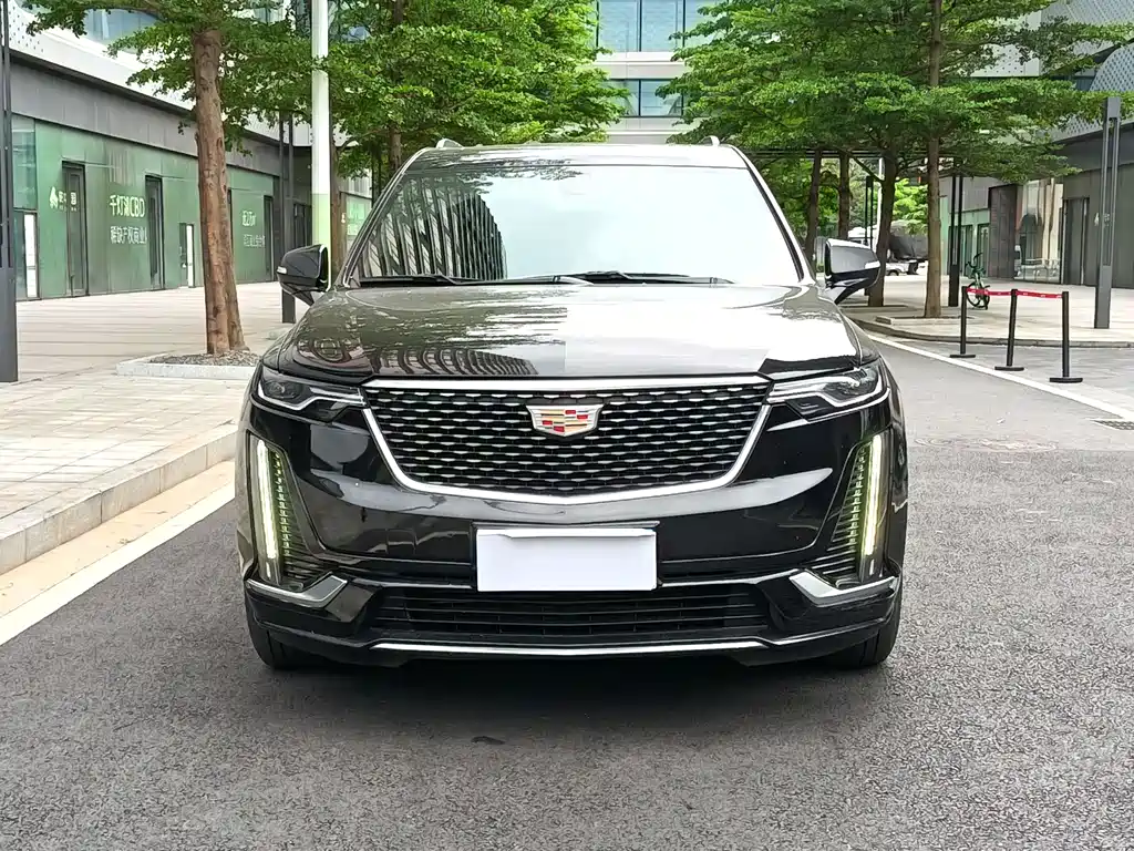 Cadillac XT6 2021 — фото 2