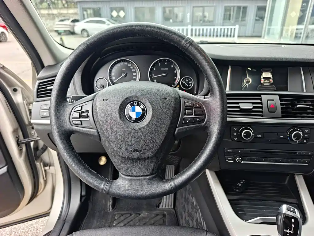 BMW X3 2017 — фото 9