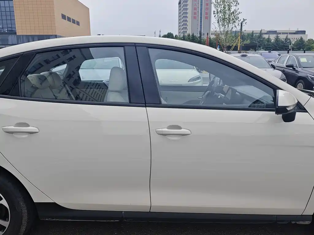BYD Qin PLUS 2025 — фото 21