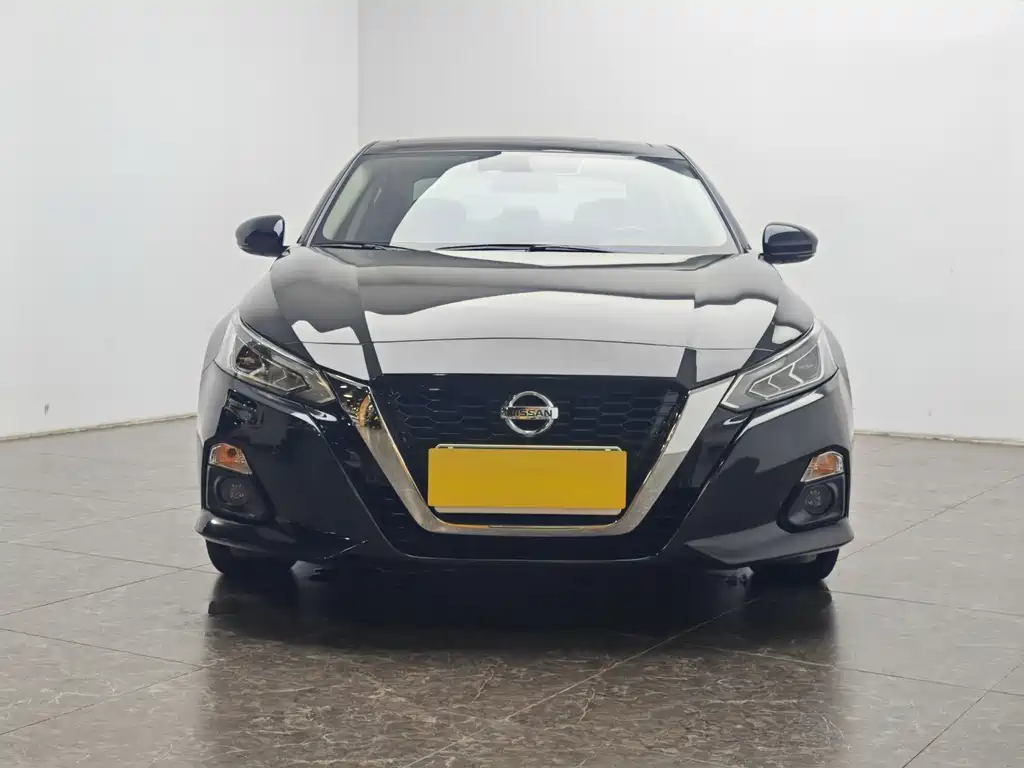 Nissan Teana 2022