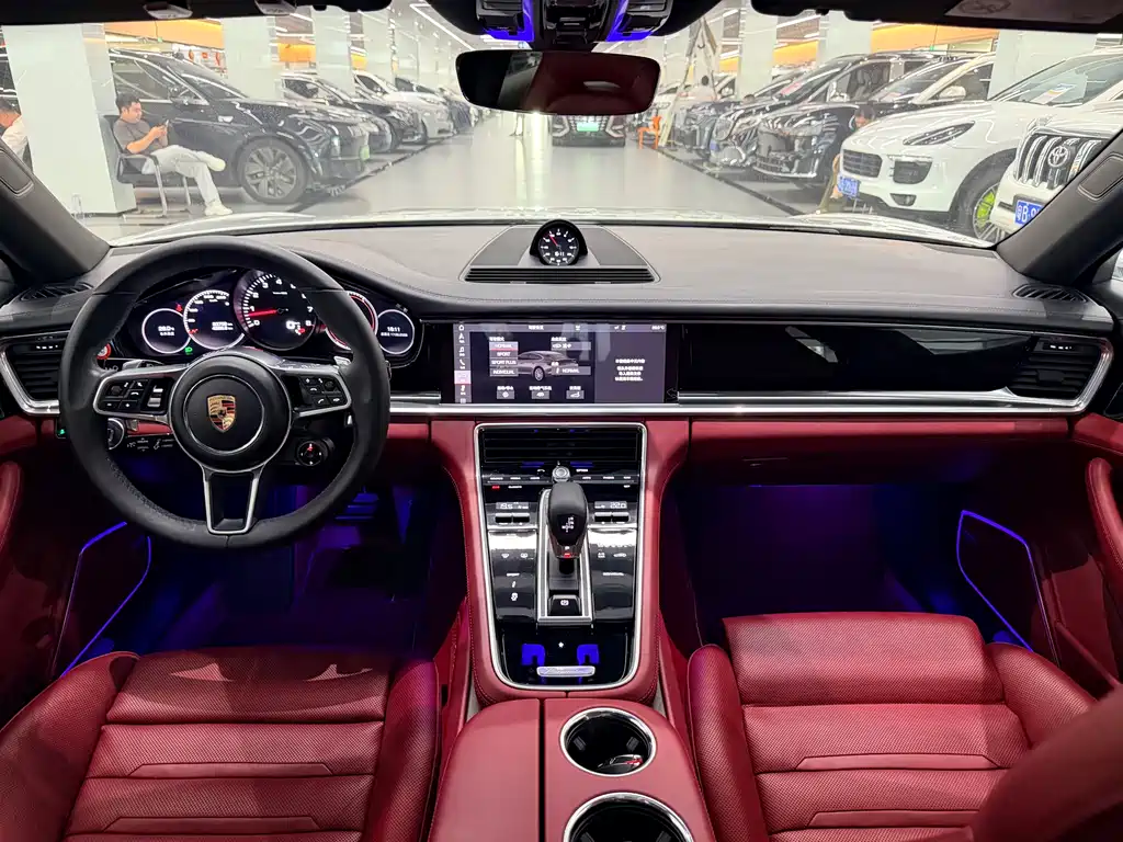 Porsche Panamera 2019 — фото 5