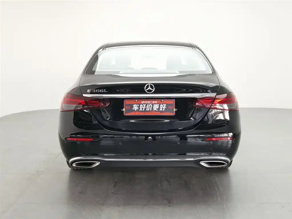 Mercedes-Benz E-Class 2023 — фото 4