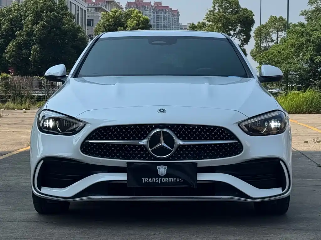 Mercedes-Benz C-Class 2024