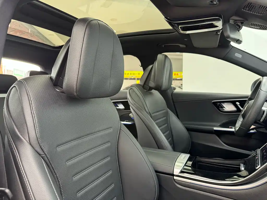 Mercedes-Benz C-Class 2023 — фото 16