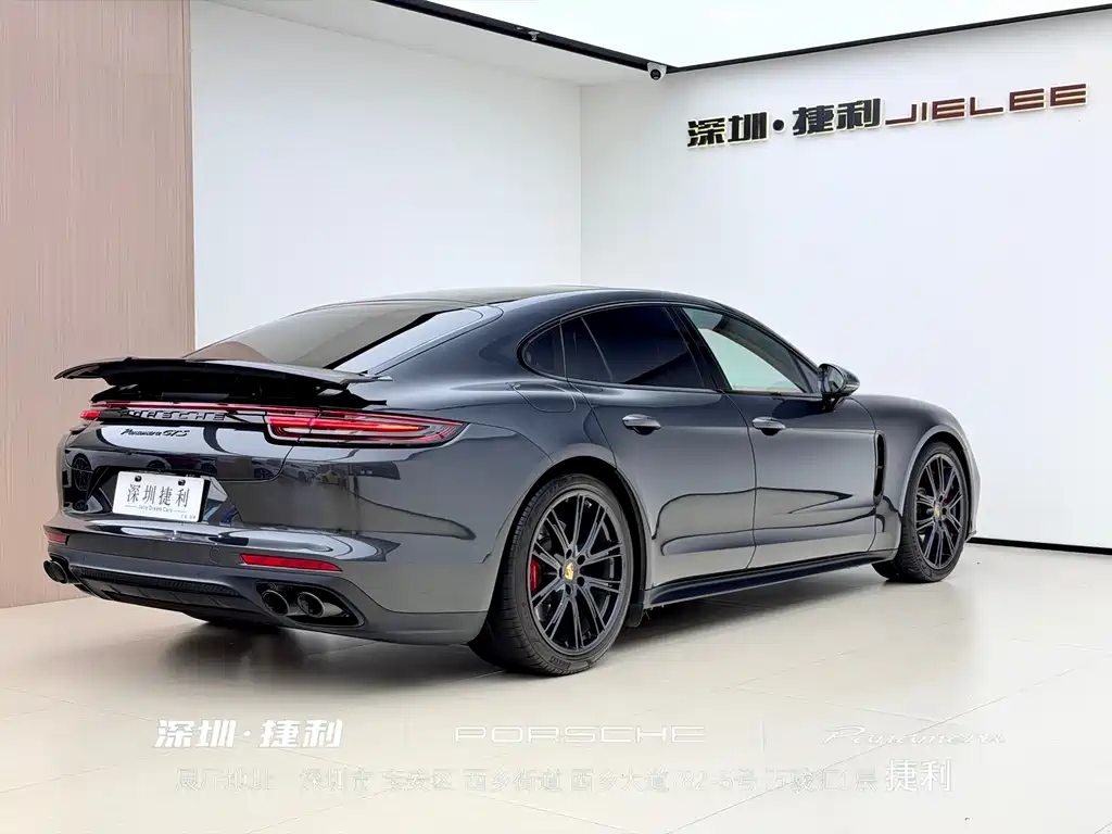 Porsche Panamera 2019