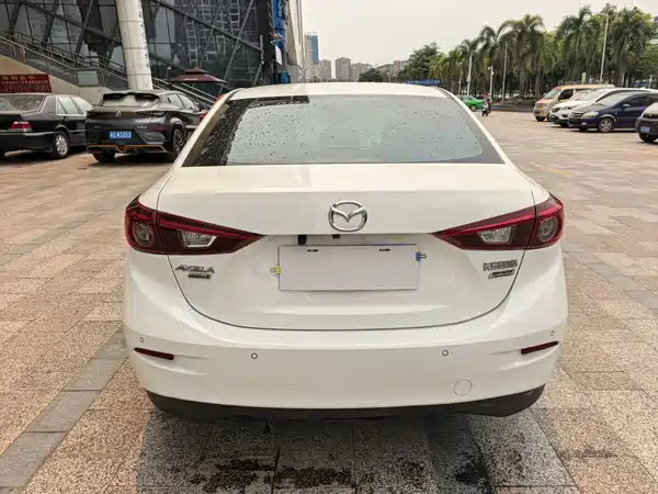 Mazda 3 Axela 2017