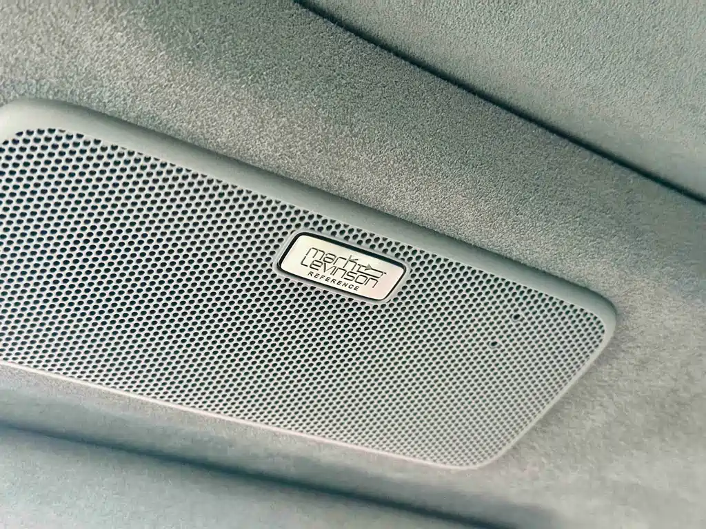 Lexus LS 2021 — фото 15