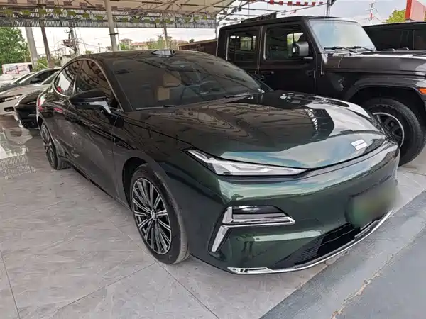 Geely Galaxy Starshine 8 2025