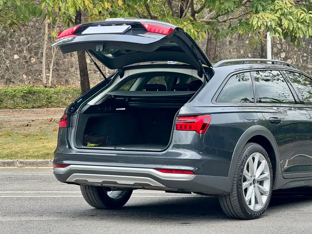 Audi A6 2022 — фото 27