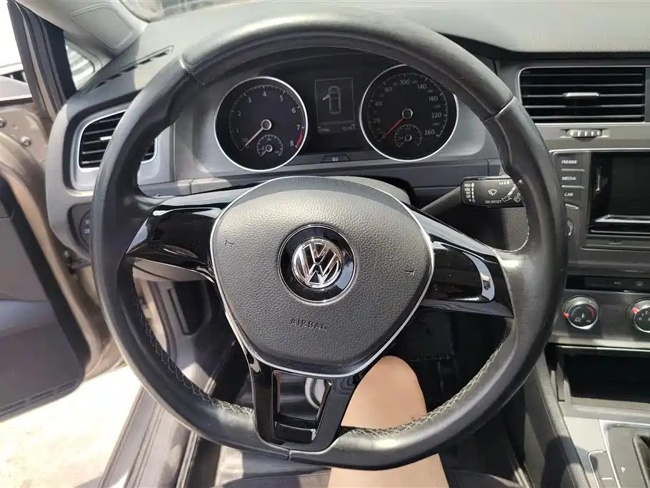 Volkswagen Golf 2016 — фото 15
