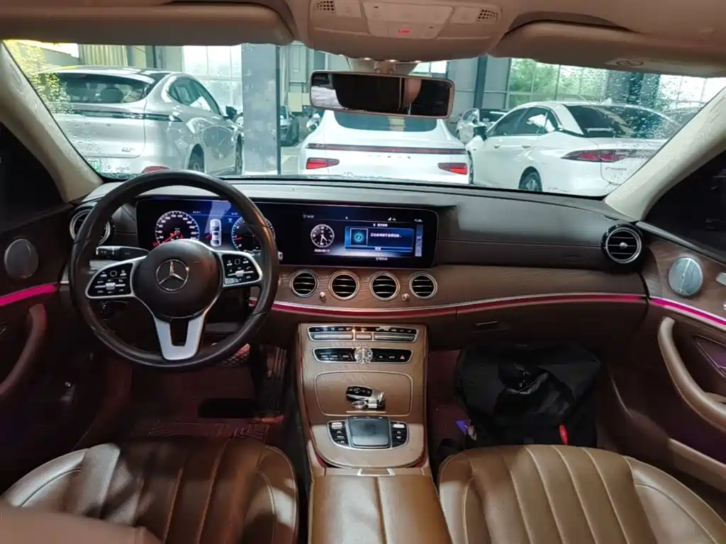 Mercedes-Benz E-Class 2020 — фото 10