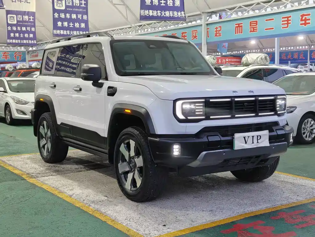 Beijing Off-Road BJ40 EREV 2025 — фото 3