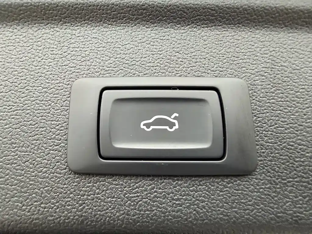 Audi A3 2022 — фото 21