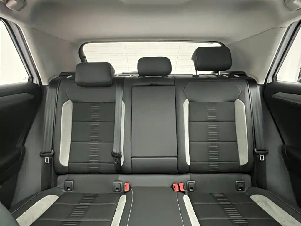 Volkswagen T-Roc 2021 — фото 21