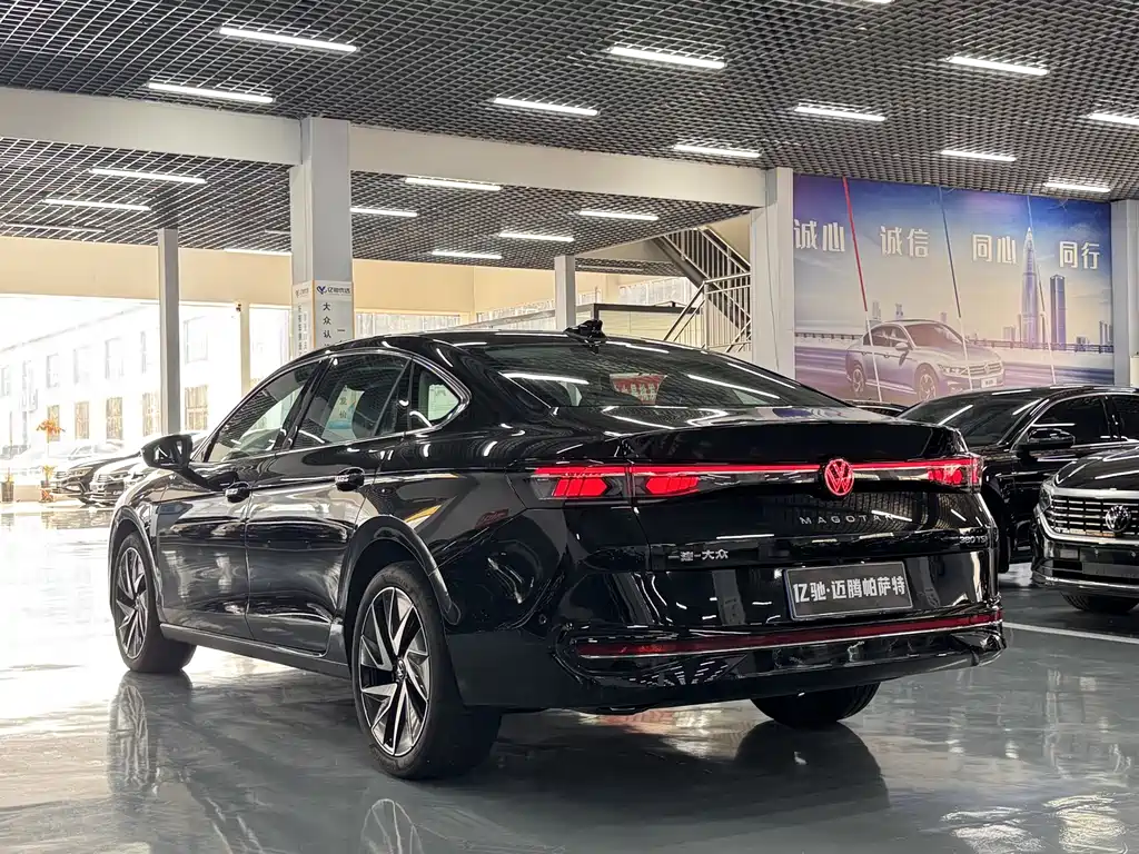 Volkswagen Magotan 2024