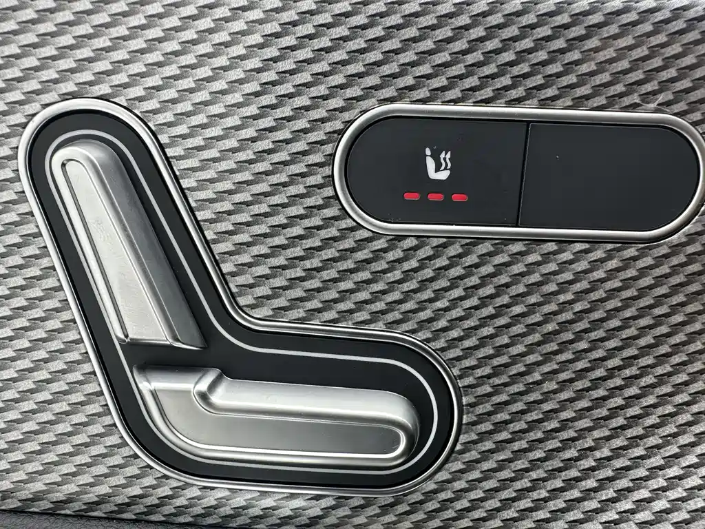Mercedes-Benz A-Class 2022 — фото 12