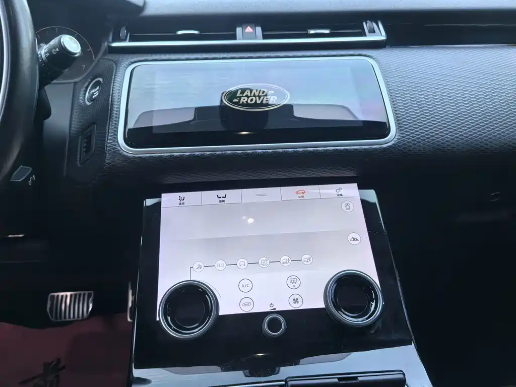 Land Rover Range Rover Velar 2019 — фото 10