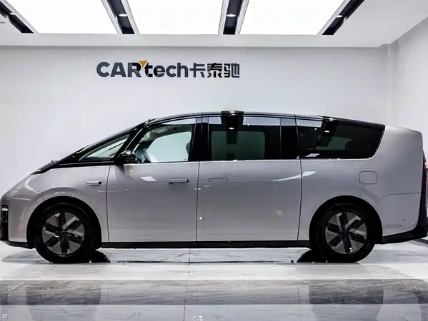 Li Auto MEGA 2025